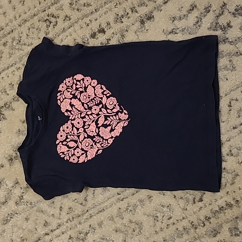Girl's Gap tshirt size M